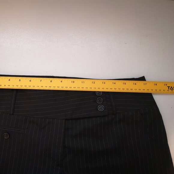 Reitmans Ladies Size 13 Black w/ Grey Pinstripe Flare Leg Dress Pants - Picture 9 of 9
